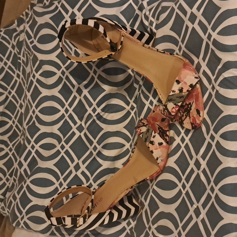 Beautiful striped-flowered open toe heels